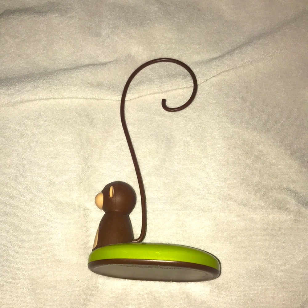 Monkey banana hanger